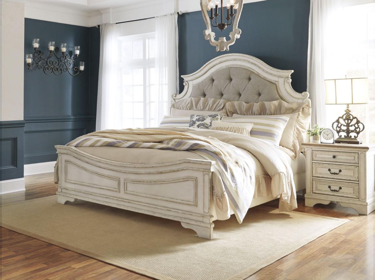 Realyn bedroom furniture