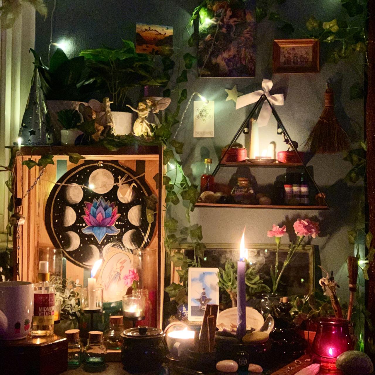 Witch room decor